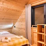 Osada Bożków Z Jacuzzi Chalet *