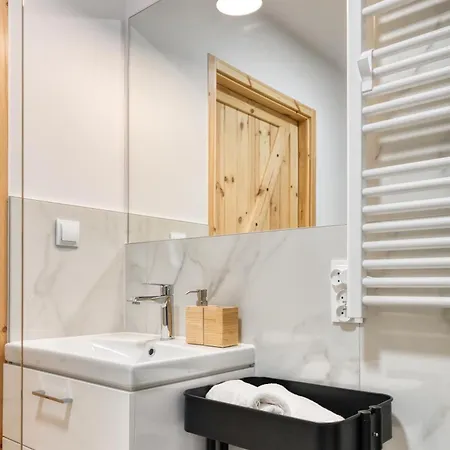 Osada Z Jacuzzi Chalet