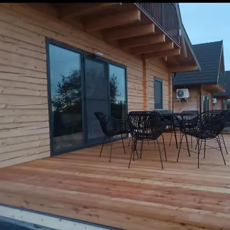 Osada Bożków Z Jacuzzi Domek alpejski *