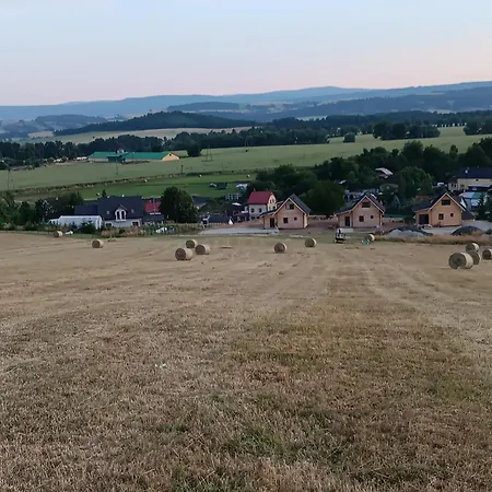 Osada Bożków Z Jacuzzi Domek alpejski *