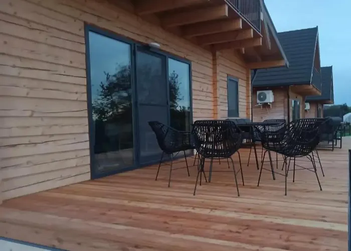 Osada Z Jacuzzi Chalet *