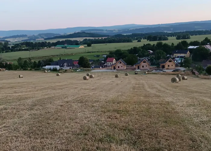 Osada Bożków Z Jacuzzi Domek alpejski *